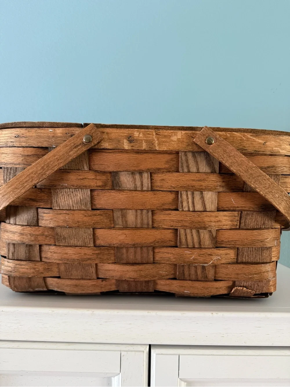 Vintage Large Woven Splint Wood Picnic Basket Double Swing Handle